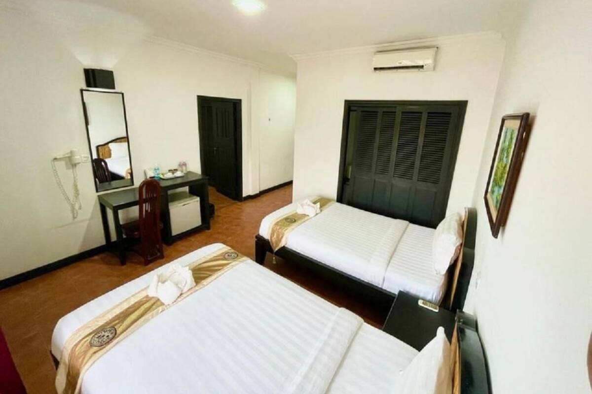 Familienzimmer, Balkon, Stadtblick