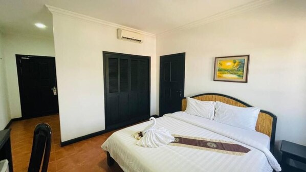 Fjölskylduherbergi - svalir - borgarsýn | Ókeypis þráðlaus nettenging