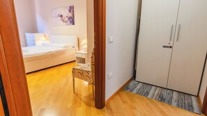 Bügeleisen/Bügelbrett, kostenloses WLAN, Bettwäsche