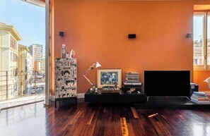 Interior - Cosy and comfortable flat located in the heart of Cagliari. (Cagliari)