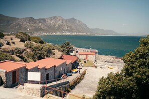 Beach - Hermanus Backpackers (Hermanus)