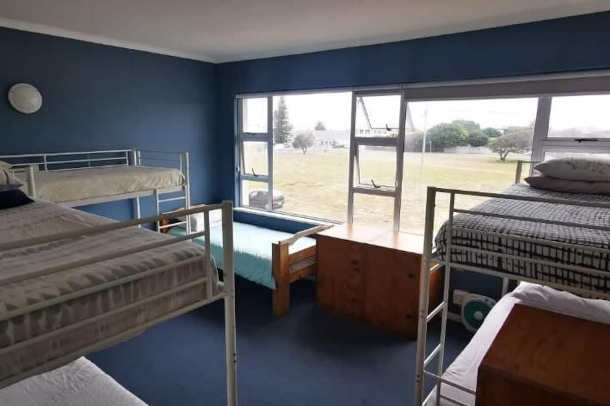 Iron/ironing board, free WiFi