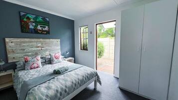 スタンダード ダブルルーム | アイロン / アイロン台、WiFi (無料)