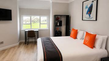 Standard Double Room | Seterika/papan seterika, Wi-fi percuma, cadar katil