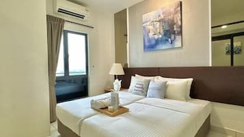 Blackout curtains, iron/ironing board, free WiFi