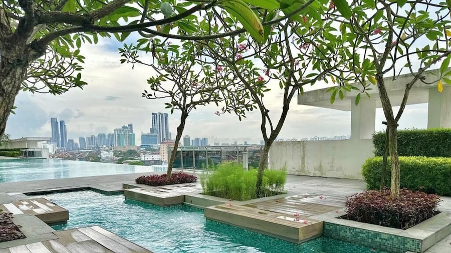 1 Tebrau Residences by Stayrene