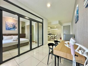 Superior Studio, 2 Twin Beds, City View | Blackout drapes, iron/ironing board, free WiFi - 1 Tebrau Residences by Stayrene (Johor Bahru)