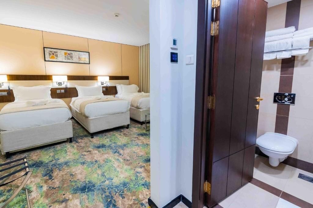 Sistema de insonorización, wifi gratis y ropa de cama 