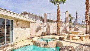 Pool - Breakwater Retreat | Pool, Spa, Game Room, Boat Parking (Lake Havasu City)