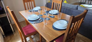 Dining - Modern apartment 6 in Town Centre (Ipswich)