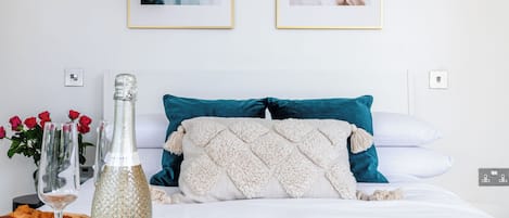 Deluxe-lejlighed - byudsigt | Mørklægningsgardiner, strygejern/strygebræt, gratis Wi-Fi