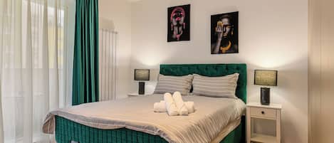 Apartment, City View | Iron/ironing board, free WiFi