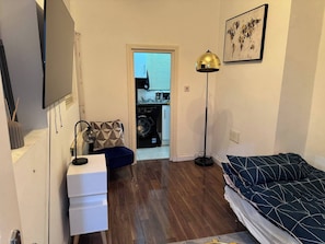 Apartment, 1 Bedroom | 1 bedroom - Modern 1-bedroom Flat in Trendy Leytonstone (London)
