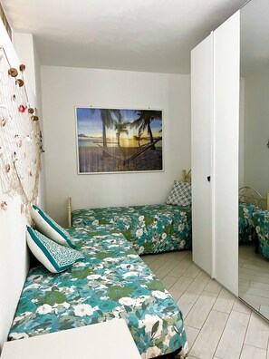 2 quartos, ferros/tábuas de passar roupa, Wi-Fi, roupa de cama