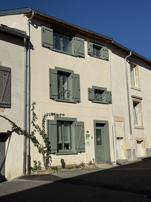 Exterior - 5* House with Private Spa - 3 suites - near Nancy - 6 pers (Dommartemont)