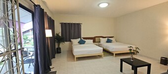 Friends Retreat Guesthouse - Private Rooms Near Phuket Airport