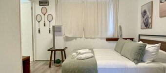 Stylish 1-Bed, Flat Walk to North Manly