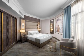 Tallelokero huoneessa, silitysrauta/-lauta, ilmainen Wi-Fi