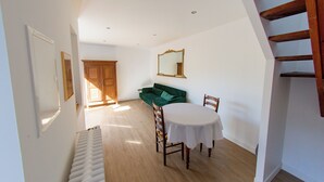 Interior - Cosy bed and breakfast downtown Avranches (Avranches)