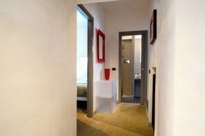 Shower, hair dryer, bidet, towels - Tuscia Home Holidays - Rustic Elegance & Comfort (Civitella D'agliano)