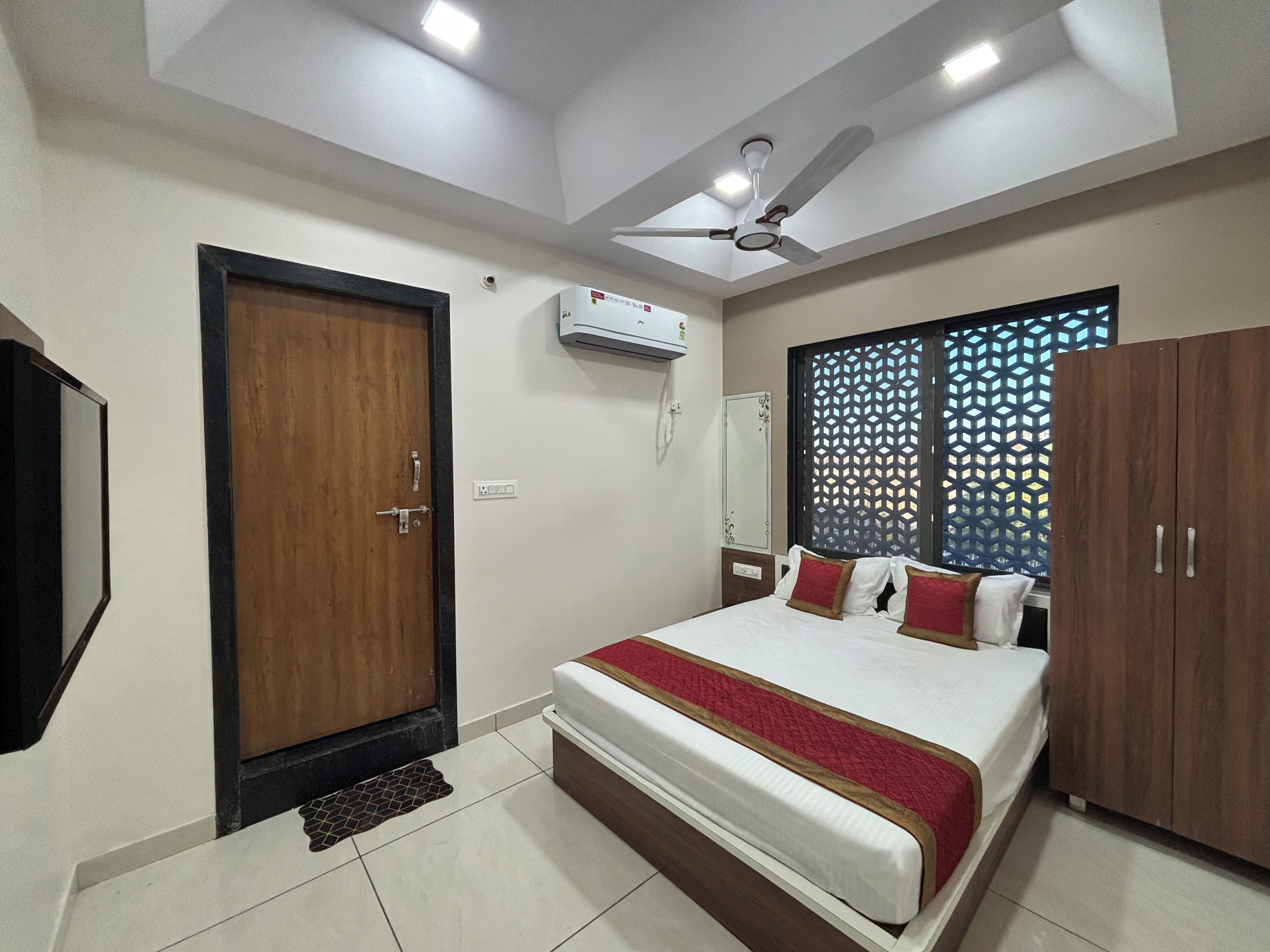 华丽双人房 | 笔记本电脑工作区、免费 WiFi