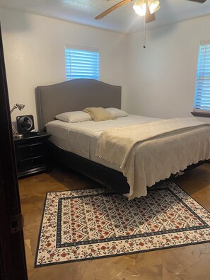 3 Schlafzimmer, Bügeleisen/Bügelbrett, WLAN, Bettwäsche