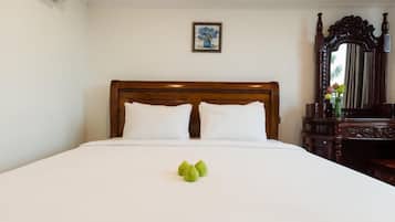 Superior Double Room | In-room safe, desk, iron/ironing board, free WiFi
