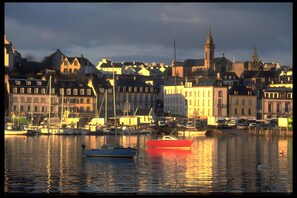 Marina - Kersiviant Cottage in Audierne – Authentic Breton Retreat (Audierne)