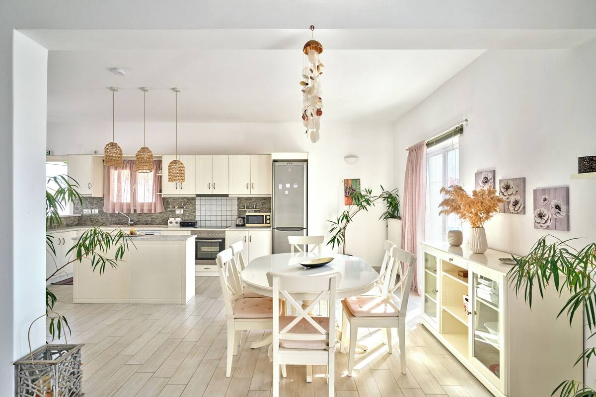 House | Dining