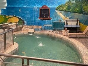 Una piscina techada