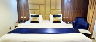 Villa Toscana Hotel Asaba