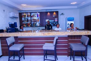 Bar (on property) - Villa Toscana Hotel Asaba (Asaba)