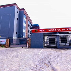 Exterior - Villa Toscana Hotel Asaba (Asaba)