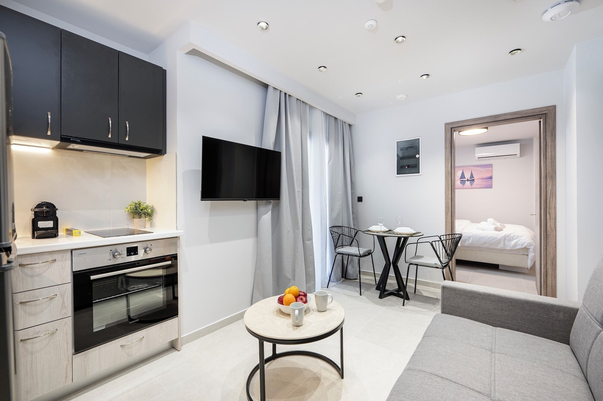 Standard Apartment | In-room safe, blackout drapes, soundproofing, free WiFi