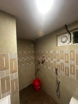 Free toiletries, soap, toilet paper - Heritage Homestay  (Sivasagar)