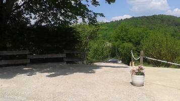 Enceinte de lâhĂ©bergement