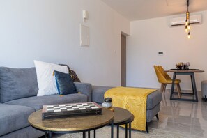 公寓, 1 間臥室, 廚房, 城市景 | 客廳 | 智能電視、Netflix、書籍、串流服務