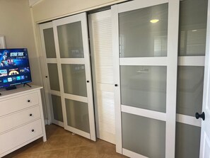 Interior - 03 Standard Plus- Newly Renovated Beach Retreat (Sarasota)