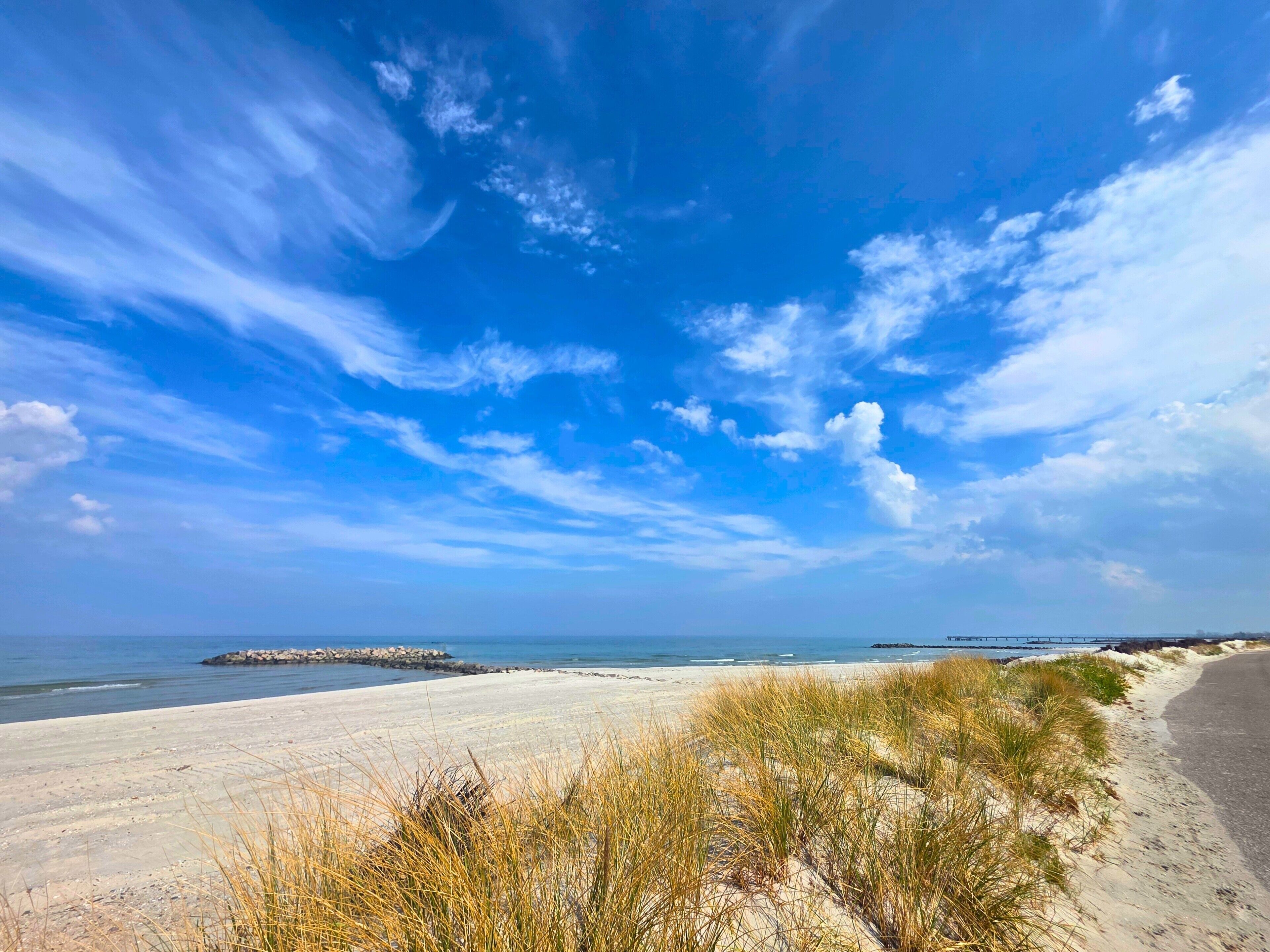 Una spiaggia nelle vicinanze