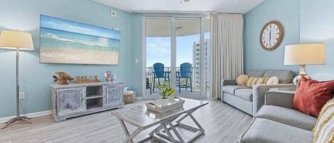 Condo, Multiple Beds, Balcony (Palm’d Away) | Living area