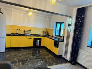 Apartment, 2 Bedrooms, City View | Private kitchen - Modern 2-bedroom Apartment in Central Ploiești (Ploiesti)