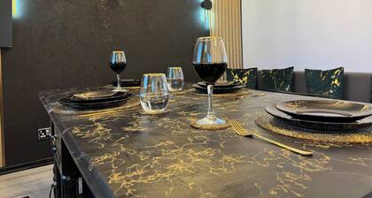 Modern 2-bedroom Apartment in Central Ploiești