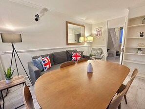 Interior - Cosy Abbey Road Apartment (London)