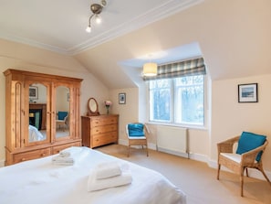 6 chambres, lit de bébé portatif, accÚs au Wi-Fi (inclus)