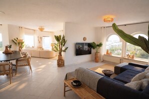 TV connectée, cheminée