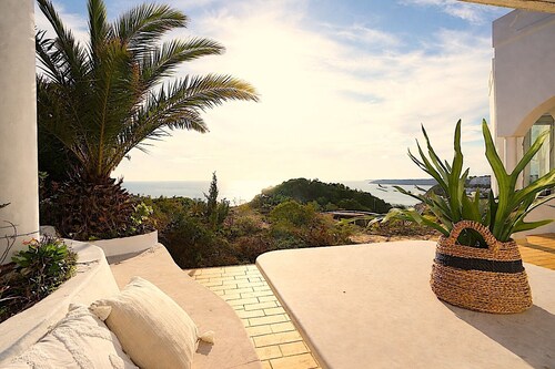 Spectacular Clifftop 180° Oceanview Villa - Salema Beach