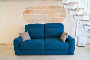 Comfort House, City View | Living area | Flat-screen TV - Il Nido in Pietra - Arcuève (Ostuni)