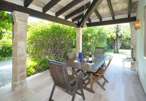 Outdoor dining - CHALET FRANCESC - EXCLUSIVES HOLIDAYS (Port de Pollença)