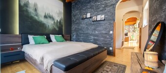 Cozy Cottage with Jakuzzi and Ebikes! Wifi: 100%, Stress: 0%