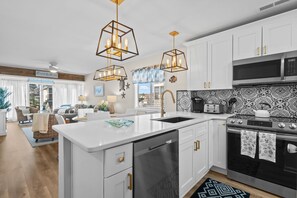 Fridge, microwave, oven, stovetop - 10% off 3-7 nights 6/3-8/29, 2BR 2BA Waterway property NMB. Pool. (North Myrtle Beach)